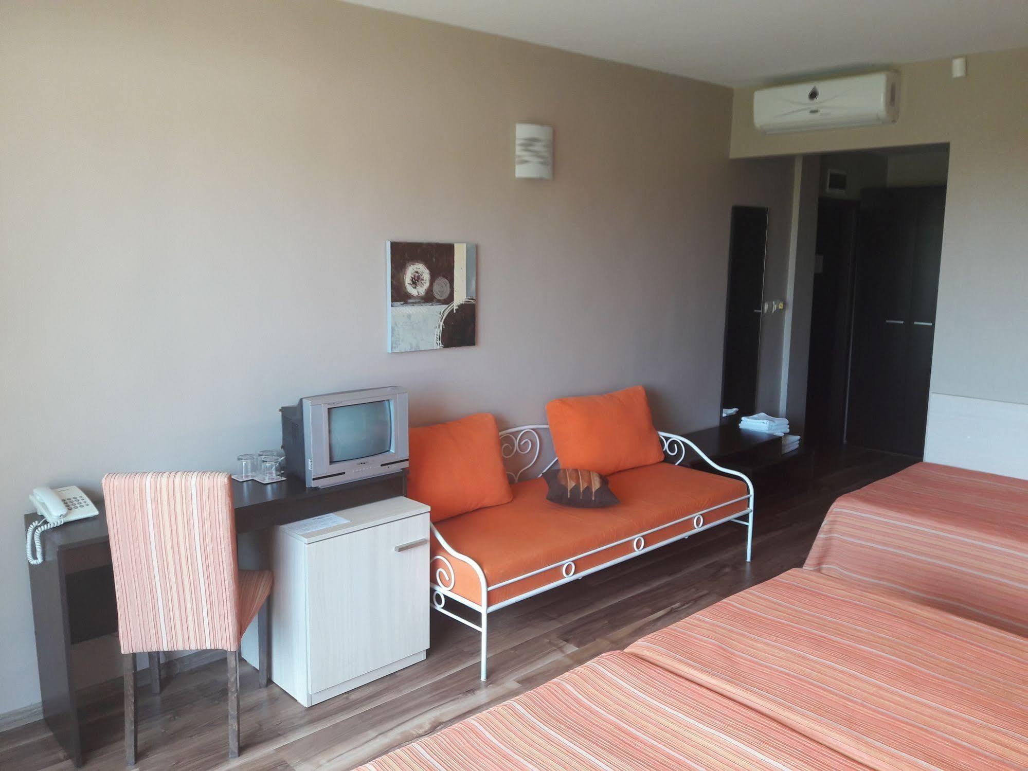 Motivi Hotel Saints Constantine and Helena Exterior photo