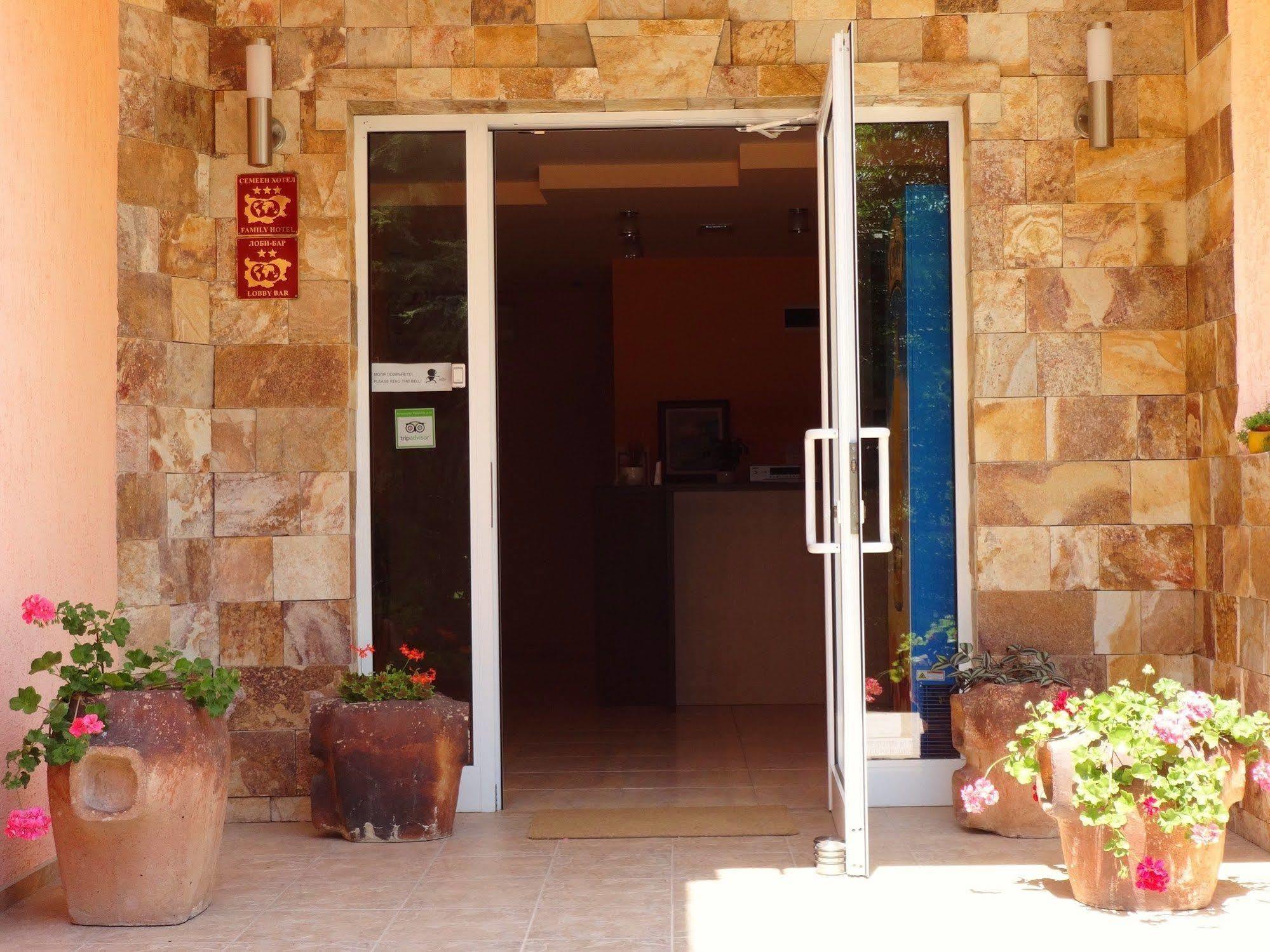 Motivi Hotel Saints Constantine and Helena Exterior photo